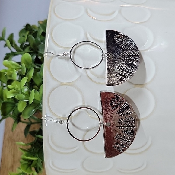 Forest Ring-Drop Earrings - Picture 5 of 6